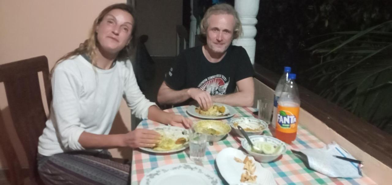 Pravindi Guest Home Mirissa Eksteriør billede